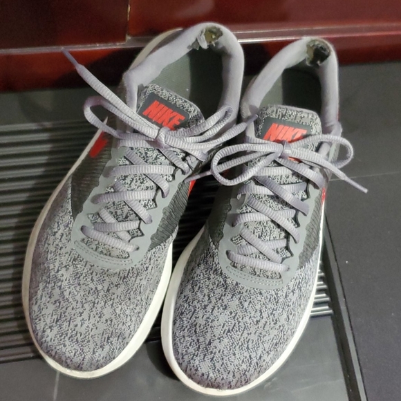 Nike Sneakers - Picture 2 of 7